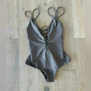 Cami and Jax Robin One Piece Swimsuit Beige Large $275